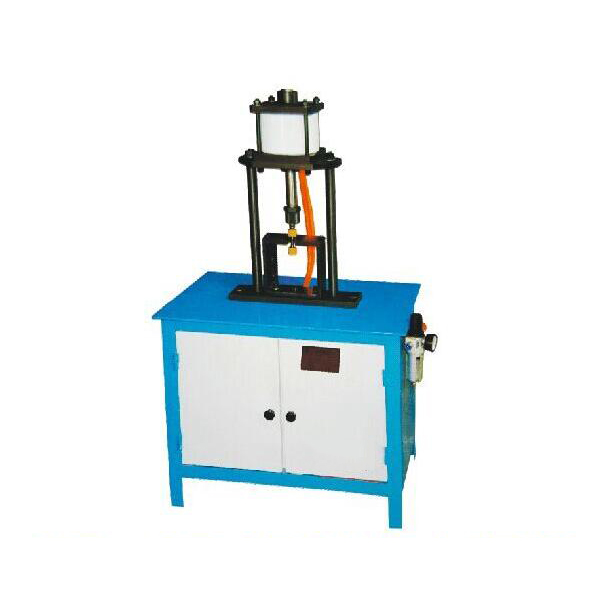 QTJ氣動(dòng)套皮輥機(jī)
